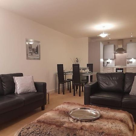 Centrally Situated 1 Bedroom Apartment! Бирмингем Экстерьер фото